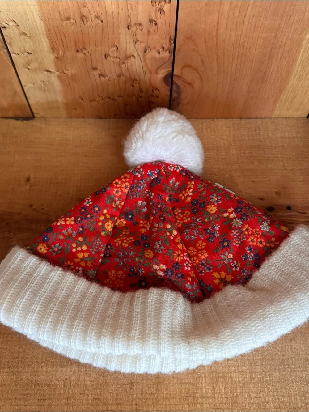 Vintage paper tag Levi floral children’s hat with white ribbed edge and Pom Pom